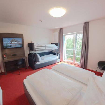 Havenhostel Stade - Hotel المظهر الخارجي الصورة